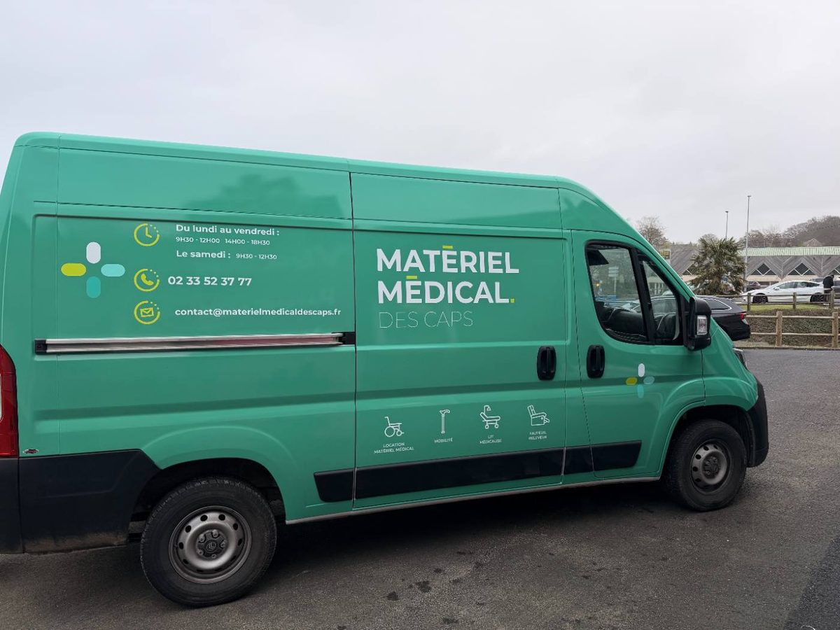 Camion de livraison Matériel Médical des Caps